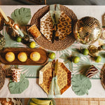 Тишлайфер с листа за украса на парти маса 40 см x 5 м