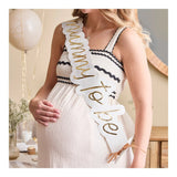 Party banner "Mummy To Be" for a baby shower