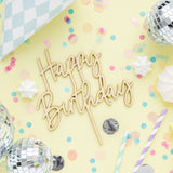 Дървен топер Happy Birthday с размери 15 x 16.5 см, подходящ за украса на торта за рожден ден, изработен от естествен дървен материал, Emotions Factory.