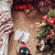 Хартия за Опаковане на Подаръци - Хартия за Подаръци Коледна Кола - emotionsfactory.bg